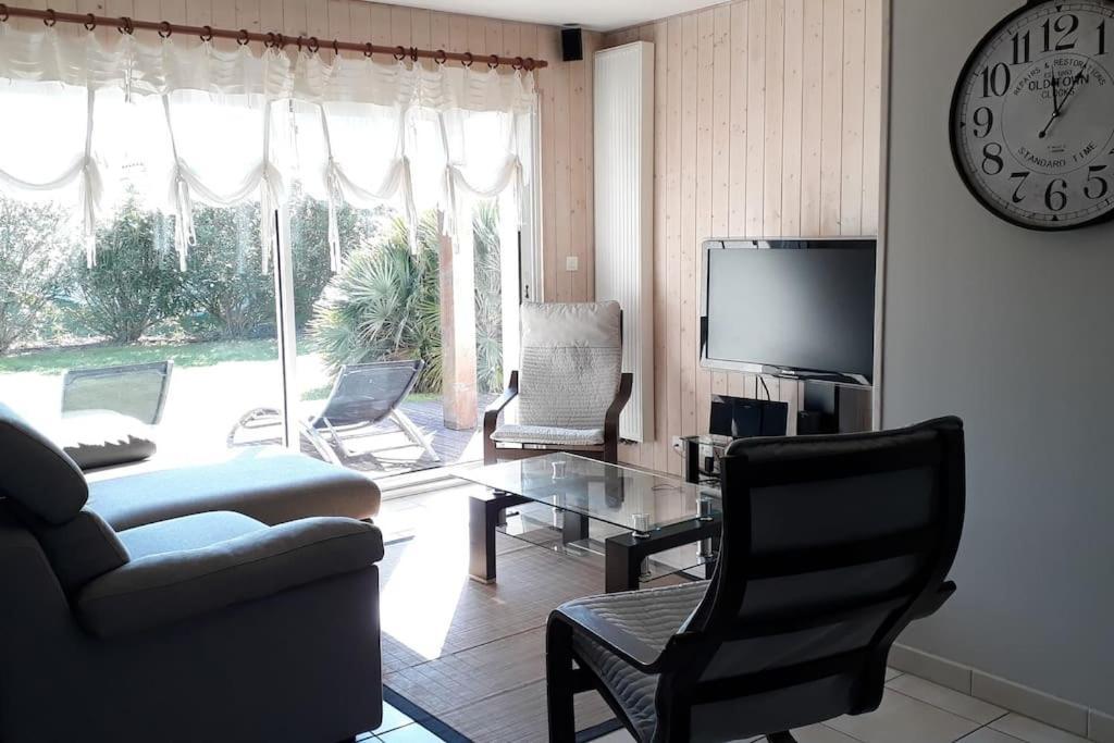 Villa Maison familiale avec piscine chauffée à Saint-Georges-de-Didonne Extérieur photo