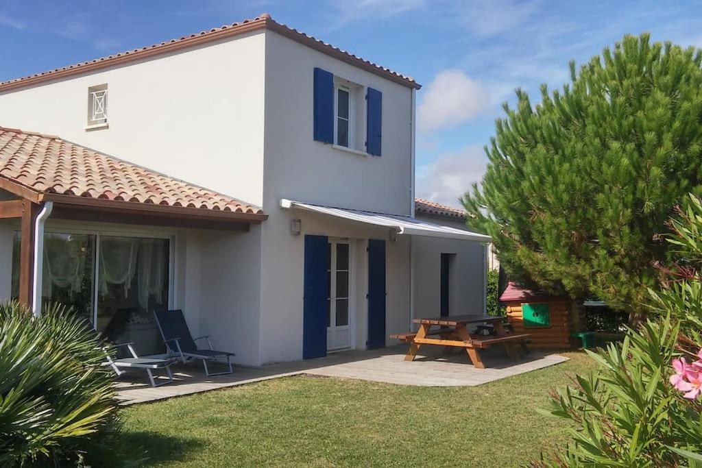 Villa Maison familiale avec piscine chauffée à Saint-Georges-de-Didonne Extérieur photo