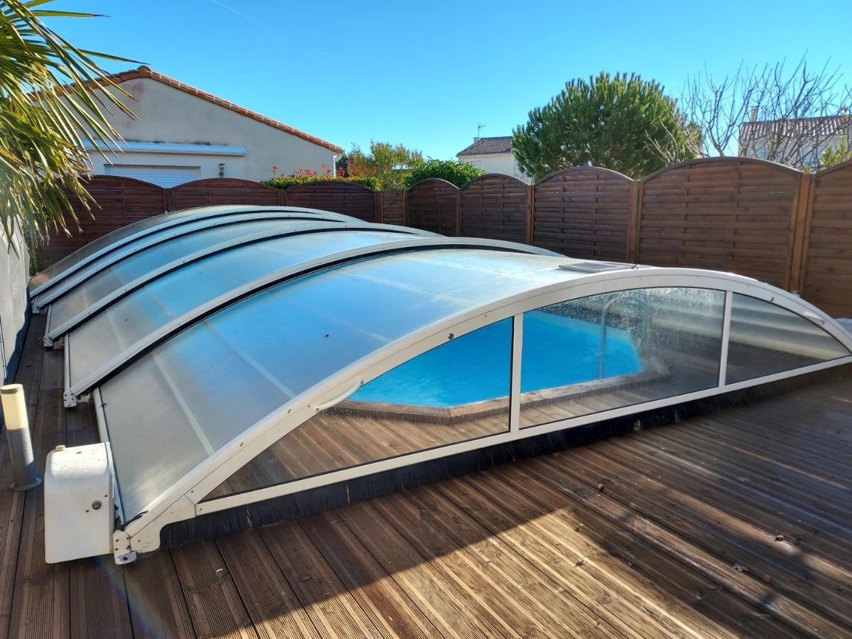 Villa Maison familiale avec piscine chauffée à Saint-Georges-de-Didonne Extérieur photo